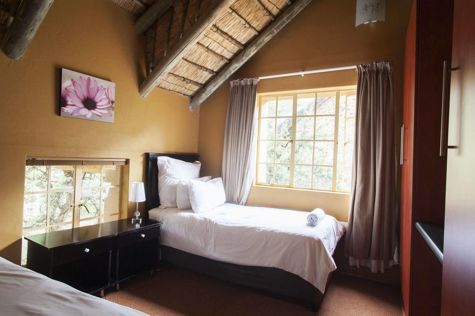 Maliba Mountain Lodge Butha-Buthe Buitenkant foto
